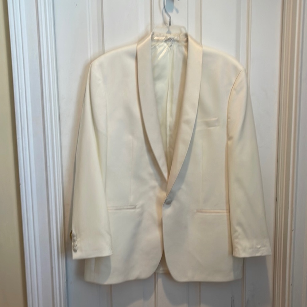Ralph Lauren cream color tuxedo Jacket 100%wool